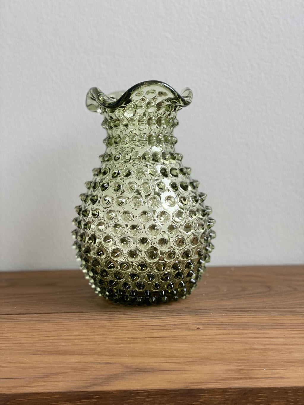 Anna von Lipa blonde vase